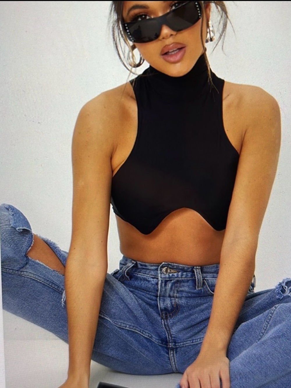 PrettyLittleThing Black Mock Neck Scallop Hem Crop Top